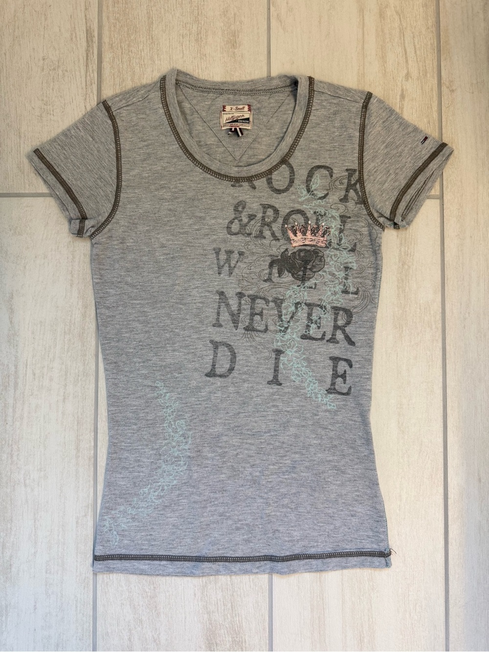 Rock & Royalty Graphic Tee - Light Heather Gray with Mint Accents